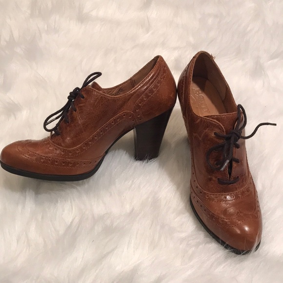 Born Shoes - Born leather brown lace up booties size 7.5 EUC